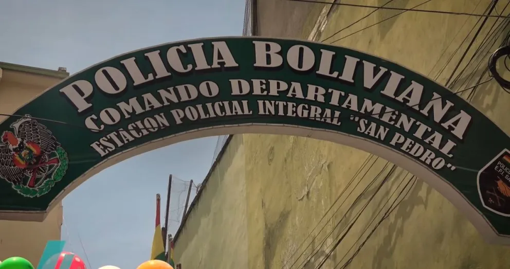 El ingreso al comando de la Policía, imagen referencial. Foto: Captura de video