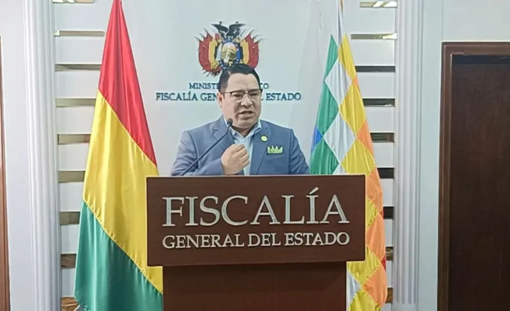 El fiscal general del Estado, Roger Mariaca, en la conferencia de hoy. Foto: Captura de video