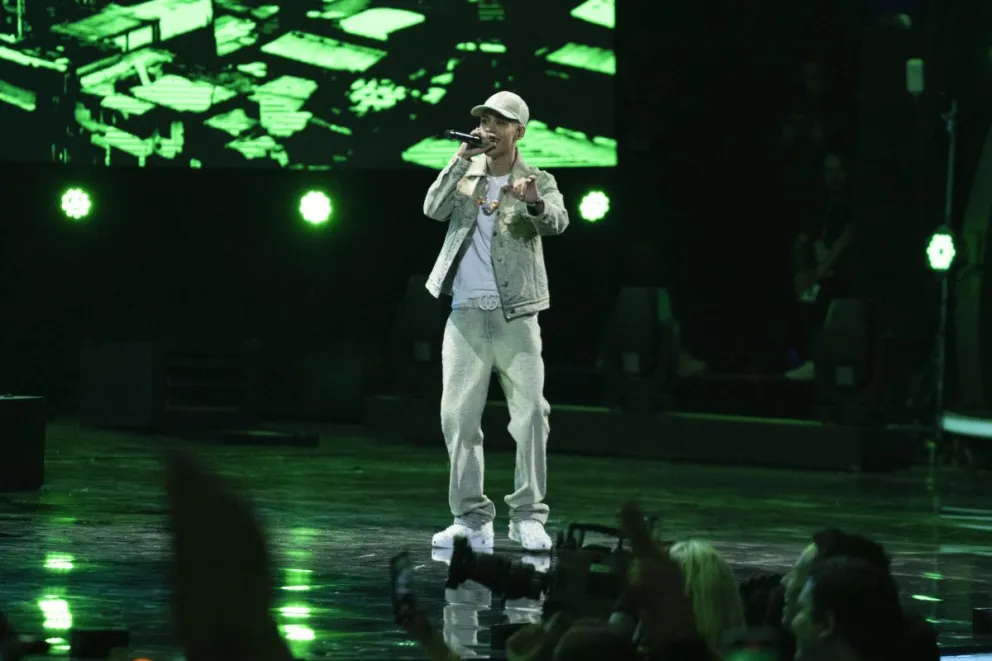 Fotografía de archivo del artista urbano chileno Cris MJ. Foto: EFE