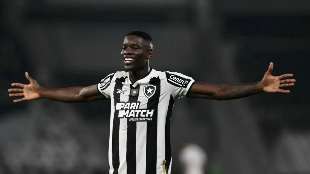 El jugador celebra uno de los goles con la casaca del Botafogo. Foto: Fichajes.net