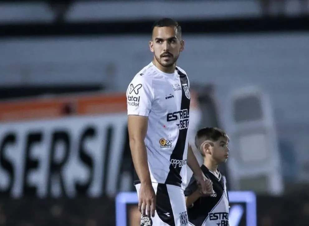 Haquín con la camiseta del Ponte Preta, ahora jugará en el Mushuc Runa. Foto: LH