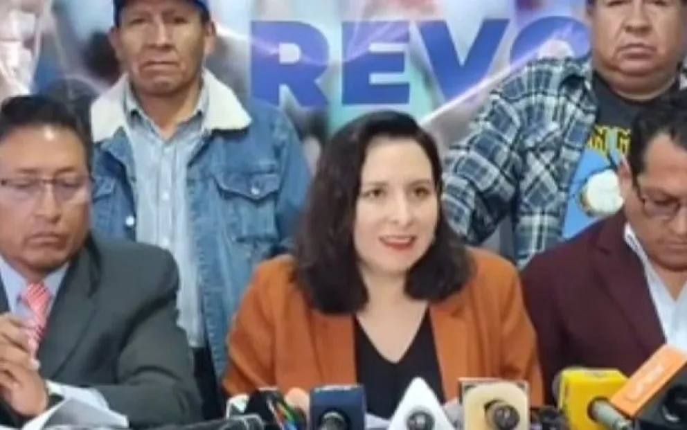Cecilia Urquieta, abogada del expresidente Morales, brinda conferencia de prensa. Foto: captura Tele Estrella