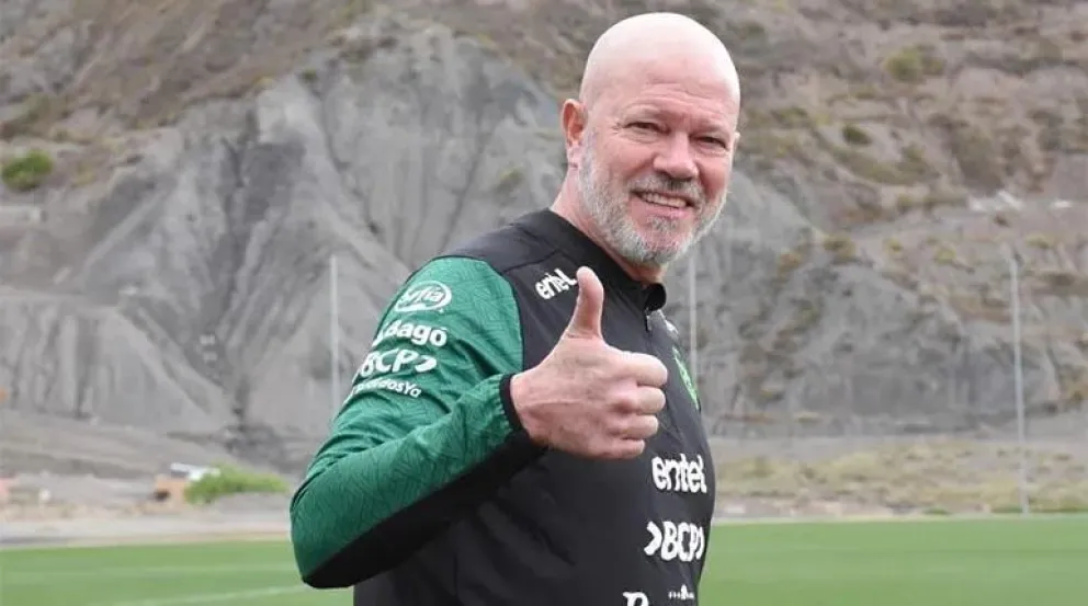 Antonio Carlos Zago cuando dirigía a la selección boliviana. Foto: APG