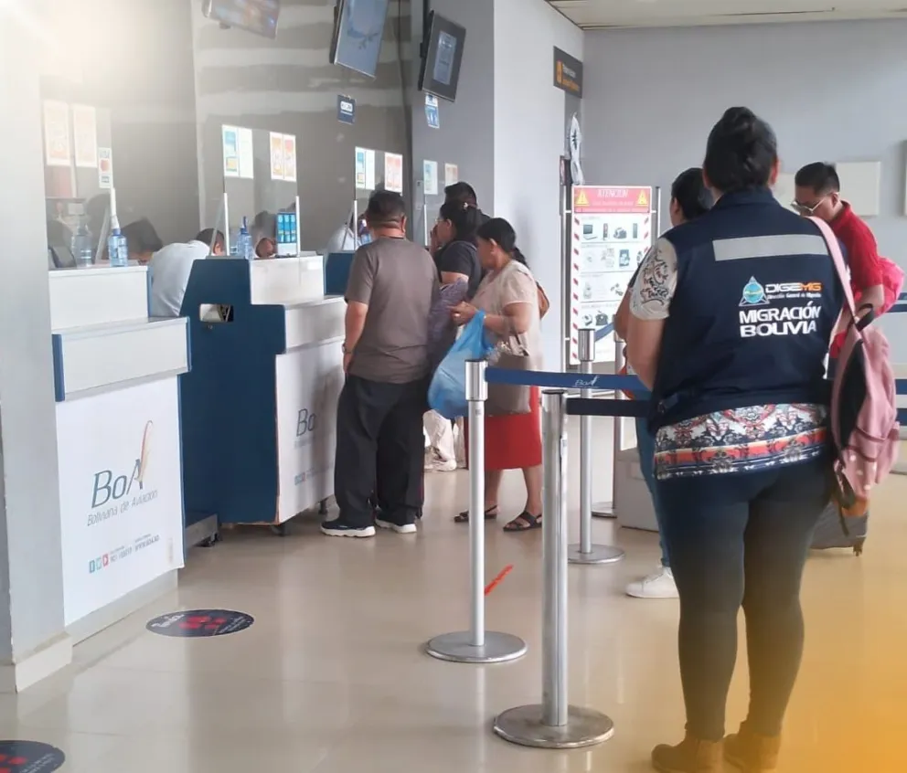 Instalaciones del aeropuerto de Cobija. FOTO: X de la Dirección de Migración 