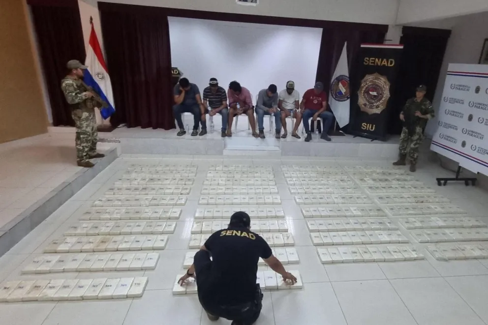 El cargamento de cocaína incautado en el departamento de Misiones (Paraguay). Foto: EFE