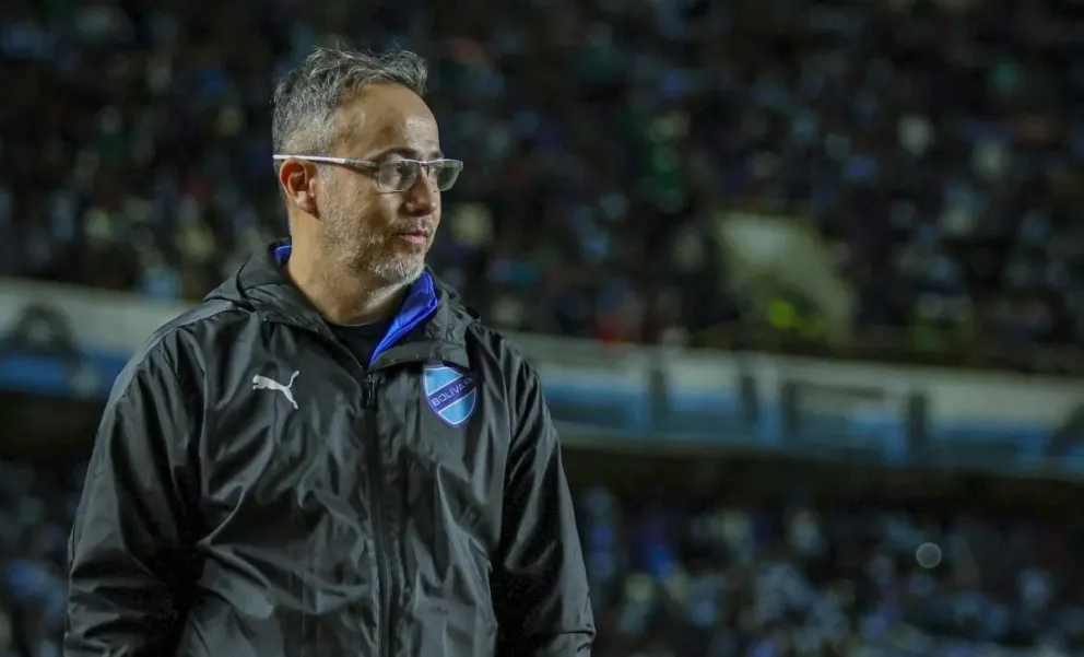 El DT argentino durante un partido de la Academia. Foto: Flavio Robatto.