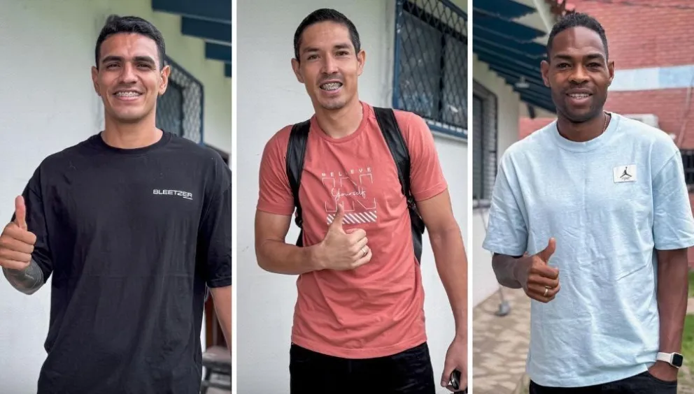 Richet Gómez (izq.), Braulio Uraezaña y Marc Enoumba en el primer día de entrenamientos de Blooming. Foto: Club Blooming.