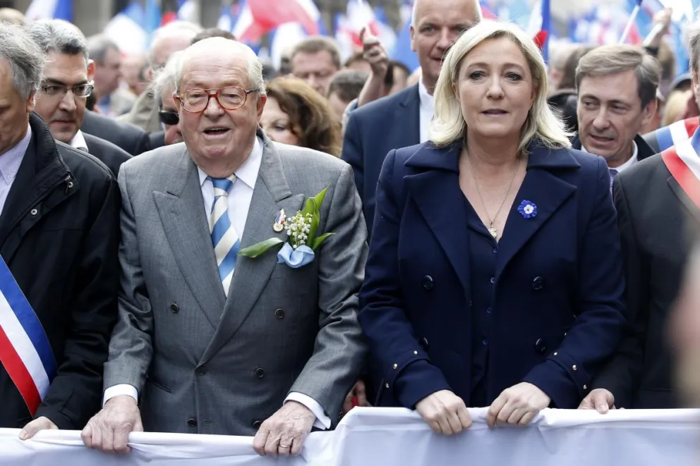 Jean-Marie Le Pen y su hija Marine Le Pen, en una imagen de archivo. Foto: EFE