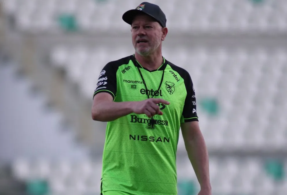 Antonio Carlos Zago cuando dirigía a la selección nacional. Foto: La Verde-FBF