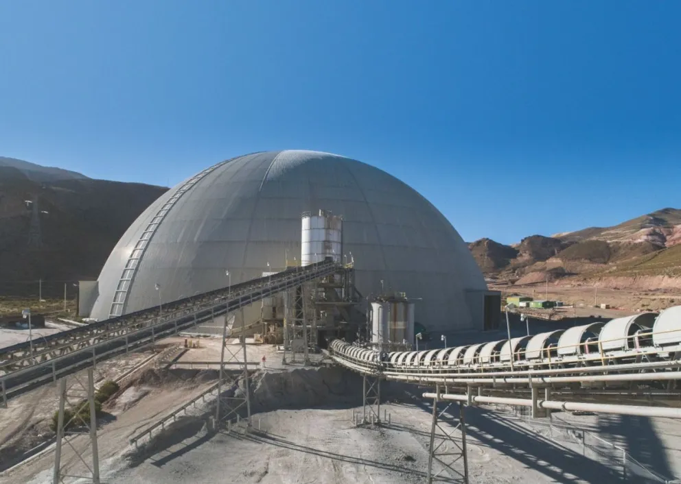 Instalaciones e infraestructura de la mina San Cristóbal en Potosí. foto: Abi