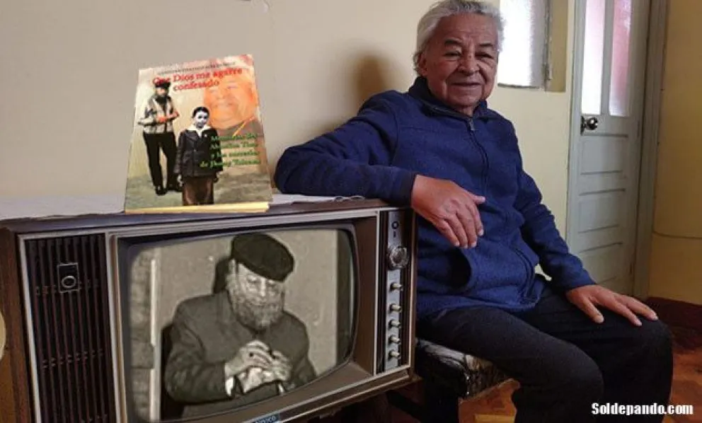 El Abuelito Tino en una d elas íltimas fotografías que le tomaron en su domicilio. Foto: Sol de Pando