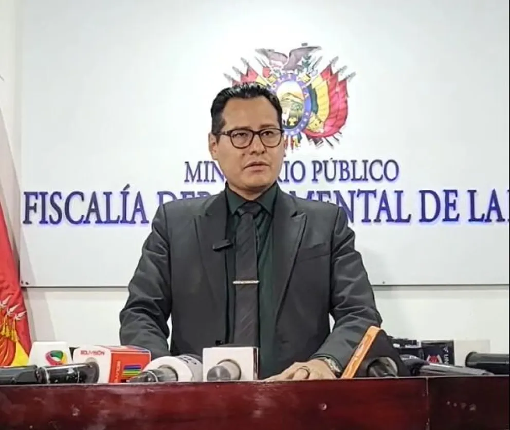 El fiscal Torrez informa sobre la aprehensión del sospechoso.    Foto: Fiscalía General del Estado 