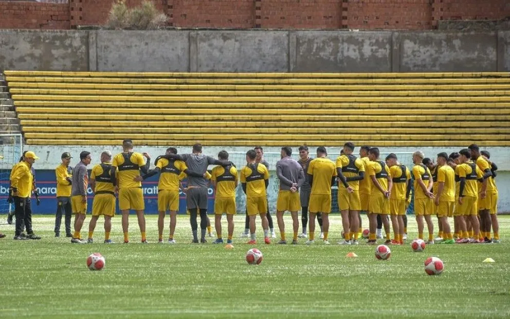 Jugadores de The Strongest en uno de los primeros entrenamientos de la pretemporada 2025. Foto: club The Strongest