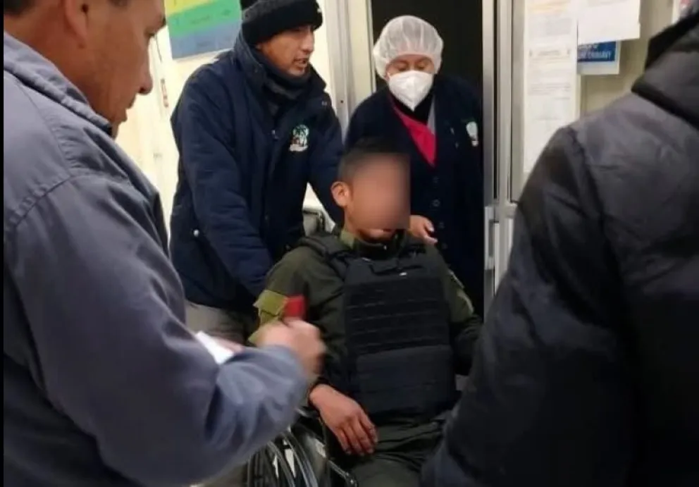 Uno de los policías que fue herido en la emboscada en Challapata. Foto: Red Pio XII Oruro