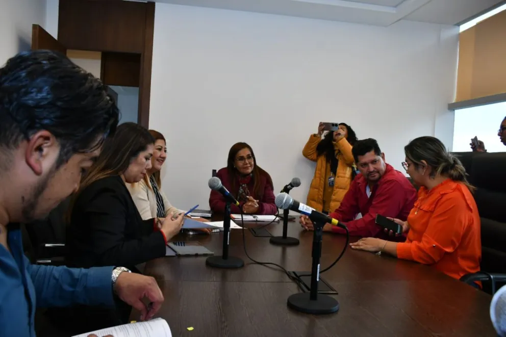 Miembros de la Comisión de Ética de la Cámara de Diputados en su primera sesión. Foto: APG