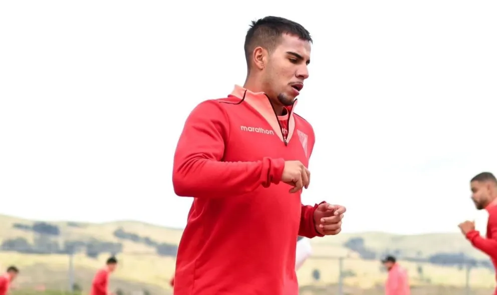 Matheus en pleno entrenamiento en el CAR de Huarina. Foto: Club Always Ready.