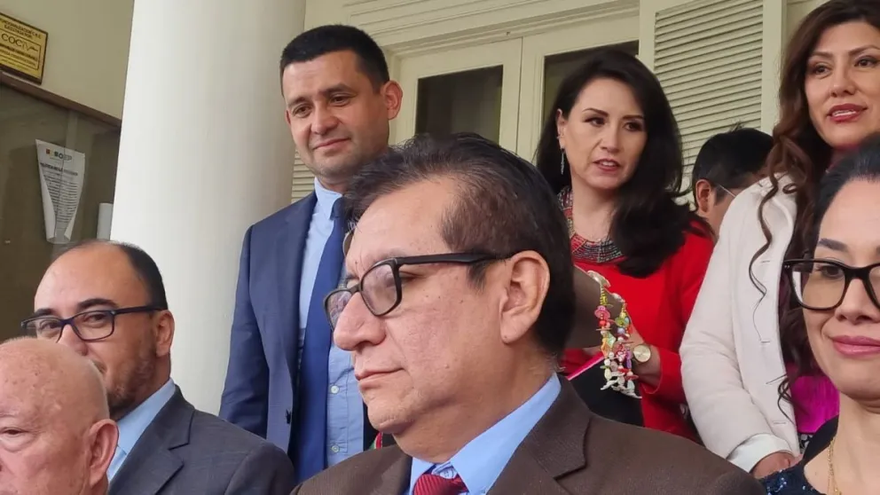 El magistrado del TCP, Gonzalo Hurtado, luego de la reunión con el TSE. Foto: APG