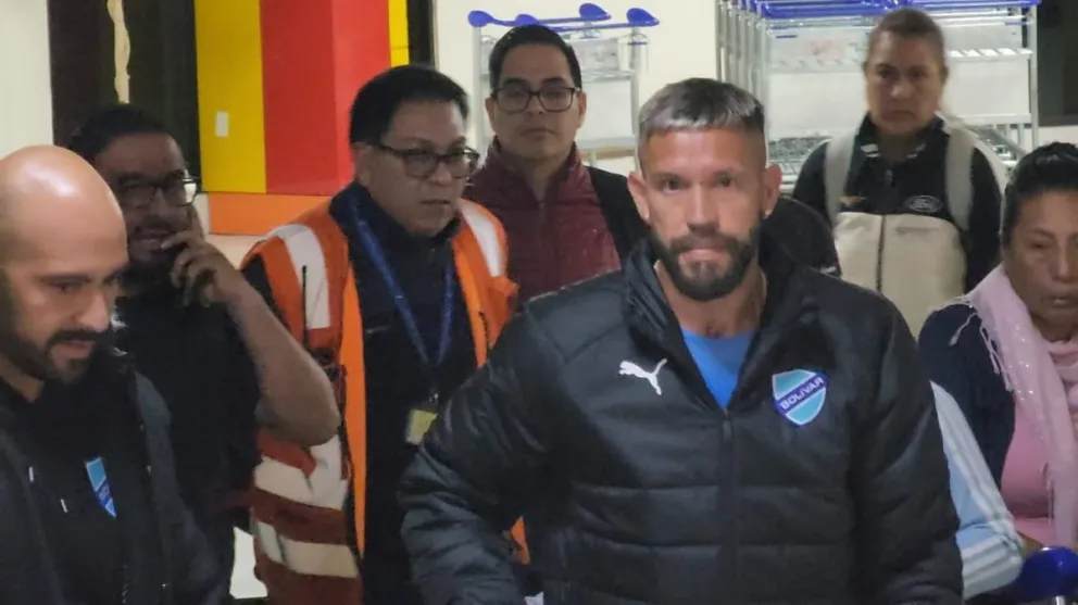 Torrén en su arribo al aeropuerto de El Alto. Foto: Sports 360.