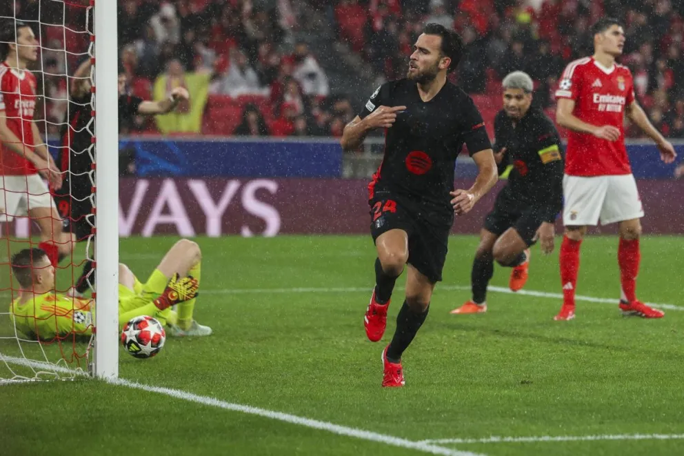 El defensa del Barcelona Eric Garcia durante el partido de la UEFA Champions League en el estadio de Da Luz. Foto: EFE