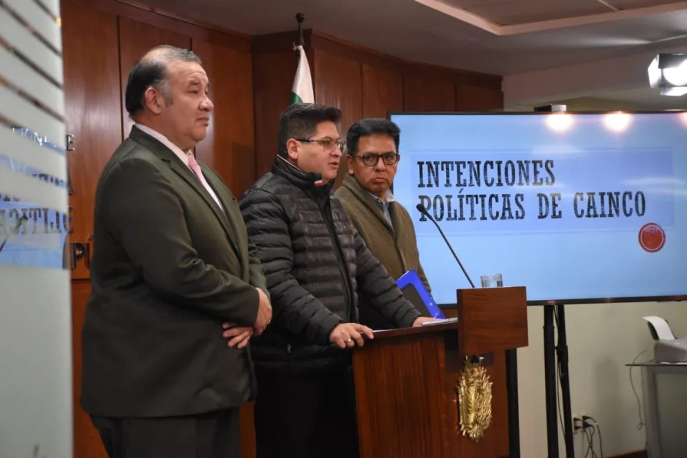 Autoridades de Gobierno brindan conferencia de prensa para responde a la Cainco. Foto: APG