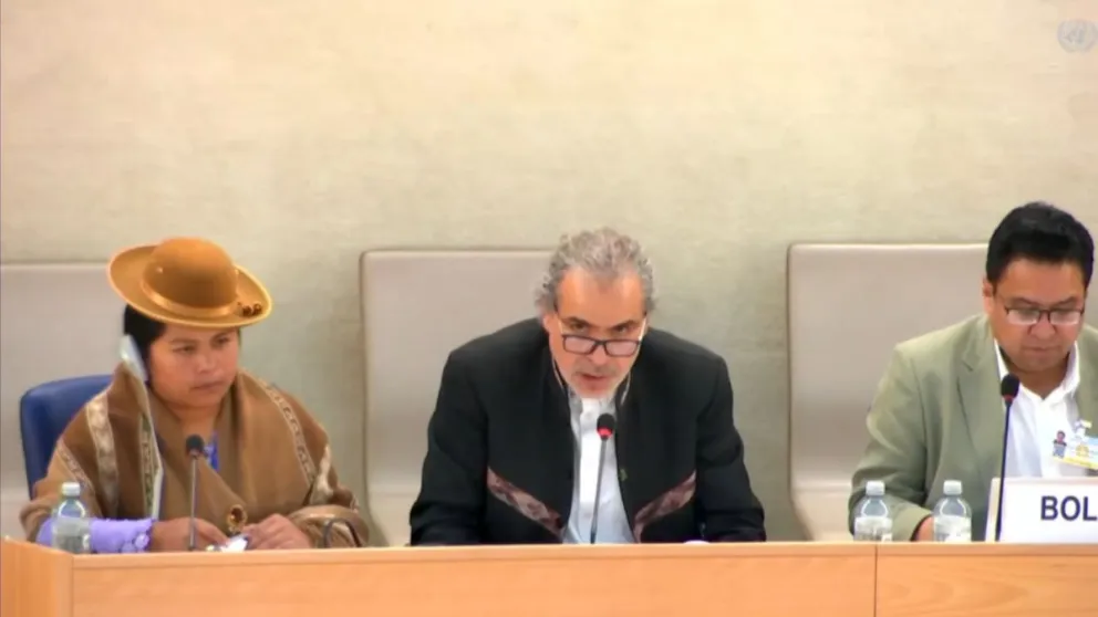 El secretario general de la Vicepresidencia del Estado, Juan Carlos Alurrande, (centro). Foto: Vicepresidencia del Estado.