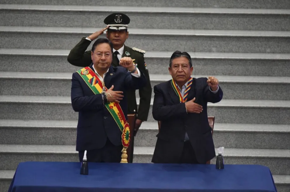 El presidente Luis Arce y el vicepresidente David Choquehuanca en los actos de celebración. Foto: APG