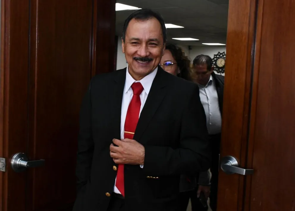 El rector de la UAGRM se integró al Bloque de Unidad de la oposición a mediados de enero, en un acto con líderes opositores. Foto: APG