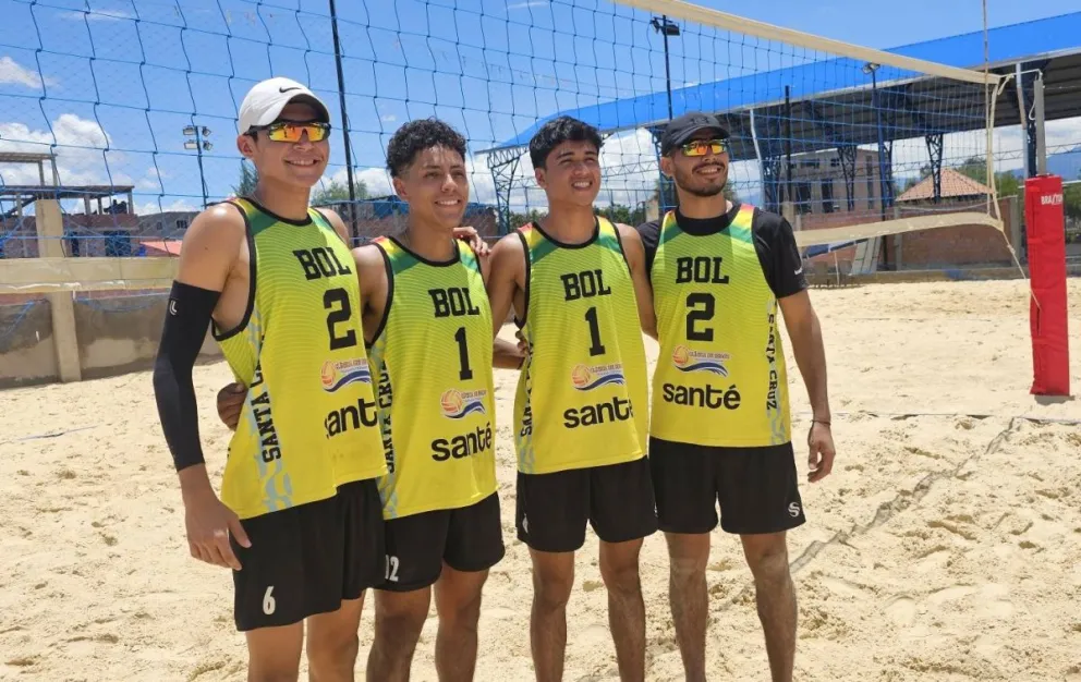 Miembros de la selección que participará en el Sudamericano. Foto: Consejo Nacional de Voleibol de Playa.