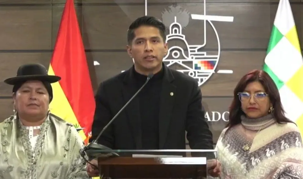El presidente de la Cámara de Senadores, Andrónico Rodríguez, brinda conferencia de prensa. Foto: captura