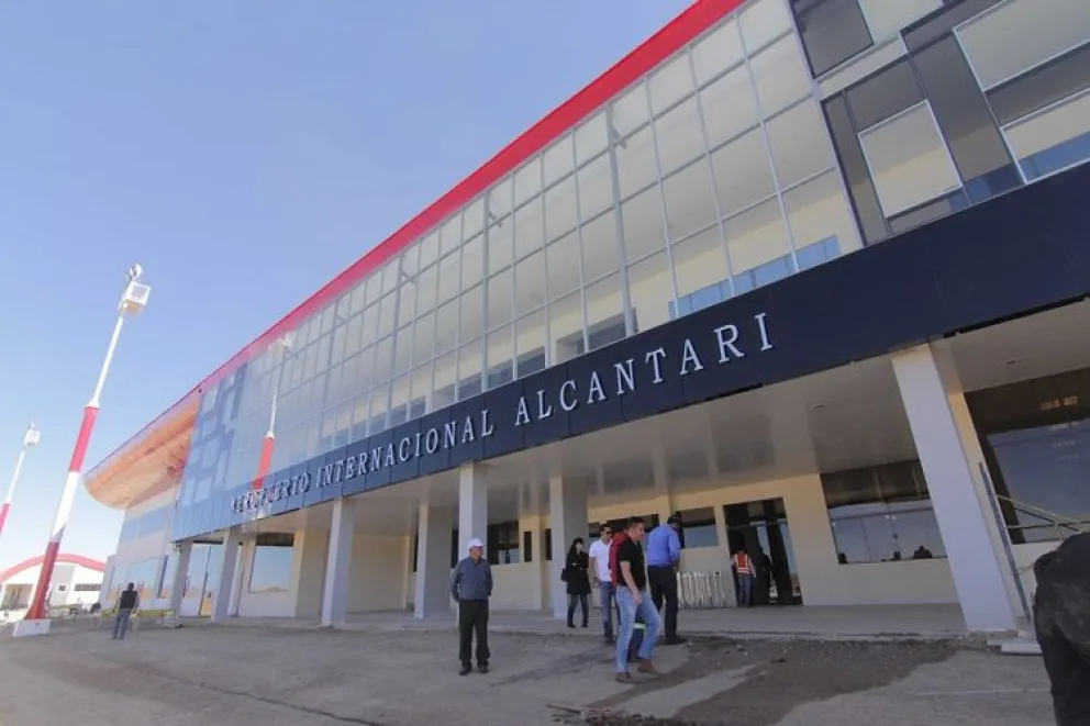 Aeropuerto de Alcantarí. Foto: ABI