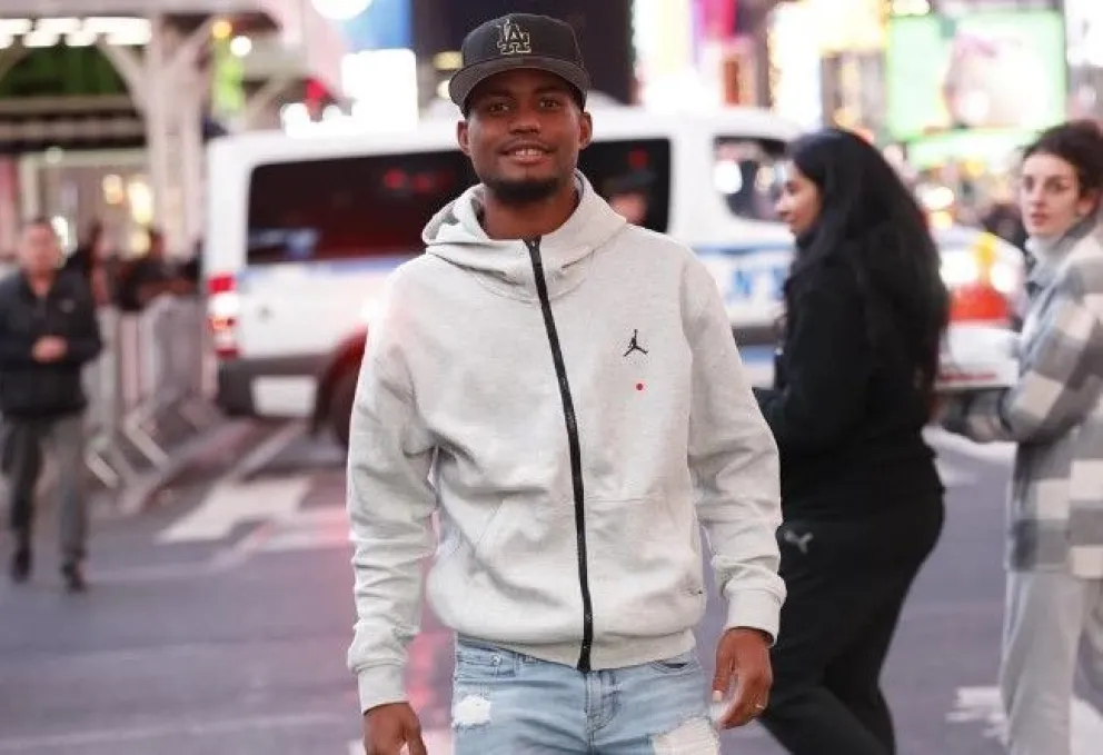 Dorny Romero alista maletas para llegar el lunes a La Paz. Foto: DR