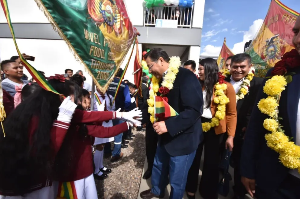 El mandatario este lunes en Tiquipaya, donde inauguró el año escolar. Fotos: APG
