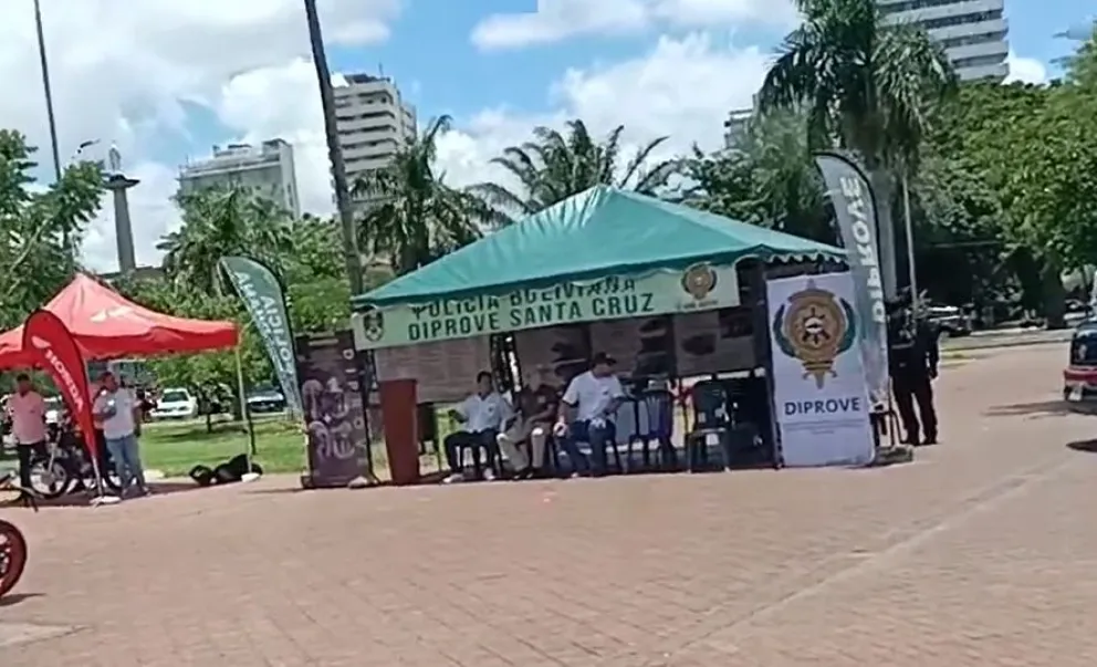 Una actividad de la división de vehículo robados en Santa Cruz. Foto: Captura de video