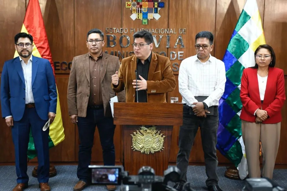 El ministro Montenegro, en una rueda de prensa, este jueves. Foto: Ministerio de Economía 