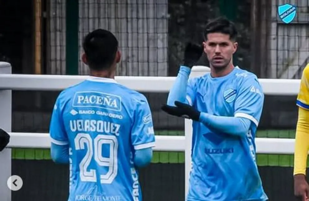 Patricio Rodríguez celebra uno de los dos goles que anotó. Foto: Club Bolívar.