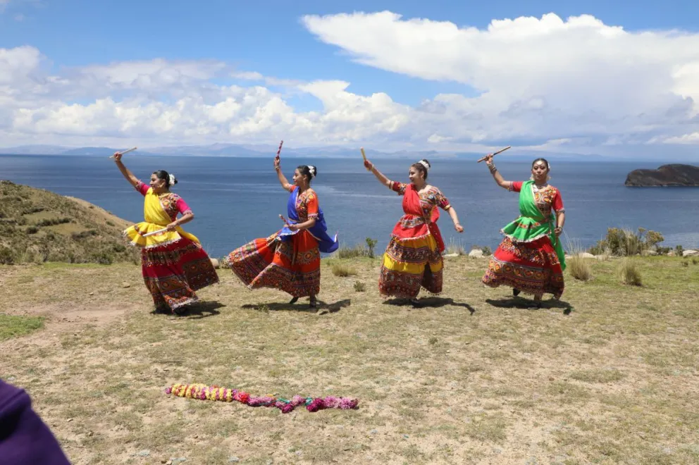 Una danza típica de la India. Foto: Vicepresidencia del Estado