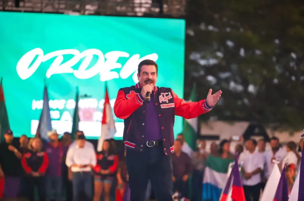 Manfred Reyes Villa, en la ciudad de Santa Cruz. Foto: Equipo Súmate