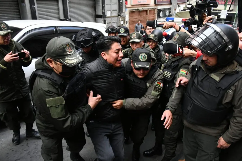 Excívico de Potosí Marco Antonio Pumari en su llegada al Juzgado.   Foto: APG