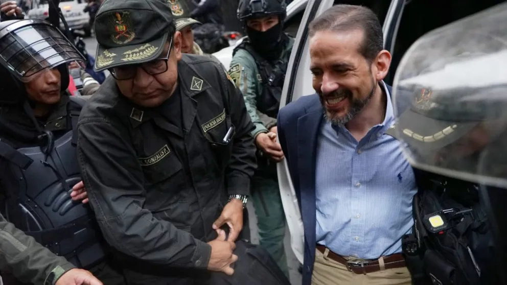 Camacho cuando llegó a los juzgados en al última audiencia del lunes pasado. Foto: APG