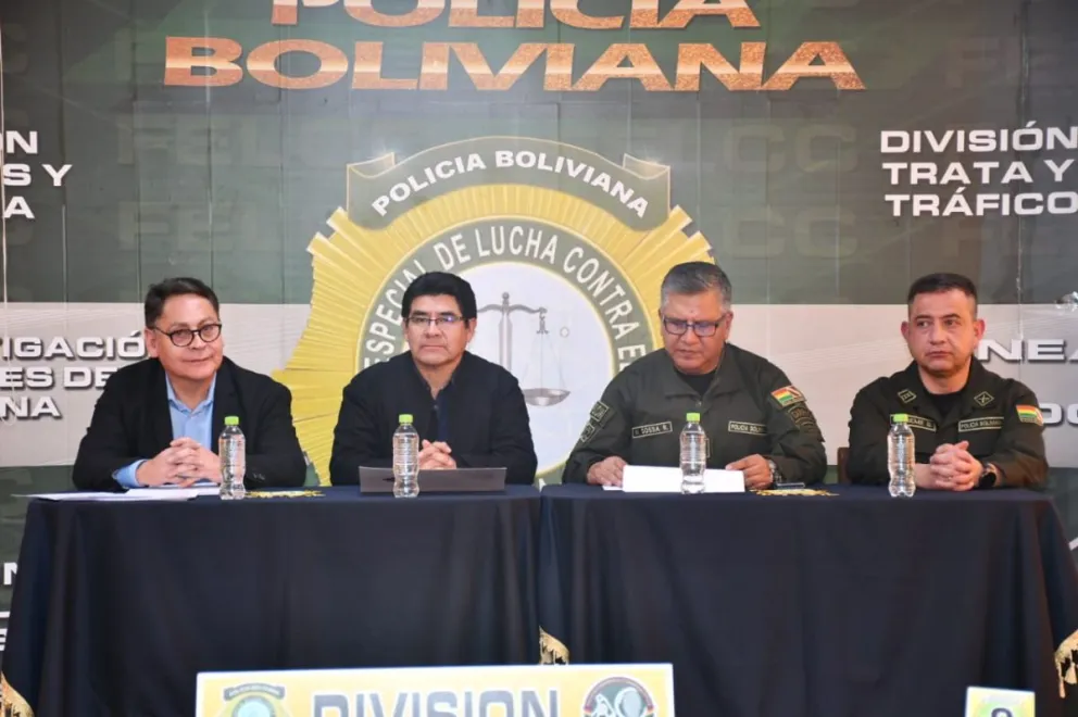 Autoridades de Educación, Policía y Gobierno brindaron conferencia de prensa. Foto: Ministerio de Educación