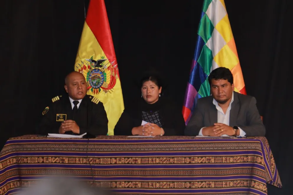 La ministra de Culturas, Esperanza Guevara, durante el anuncio de este martes. Foto: APG