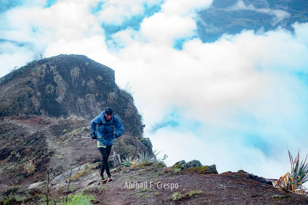 Un corredor en una pasada competencia. Foto: Skyrunning Bolivia.