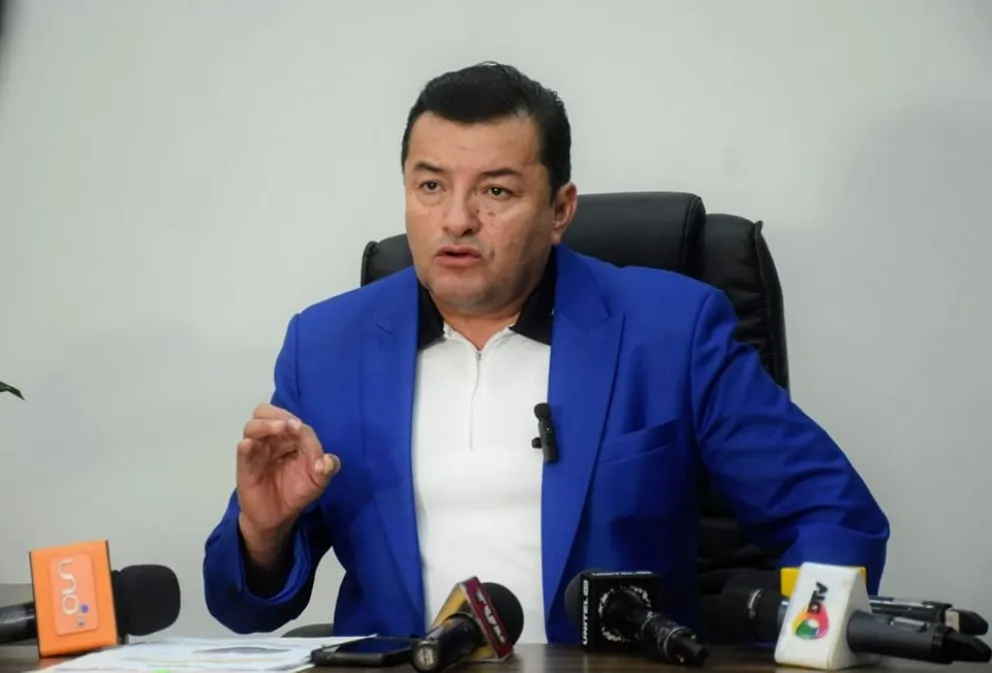 El líder de la UCS, Jhonny Fernández, en conferencia de prensa, la mañana de hoy. Foto: Jhonny Fernández (Facebook)