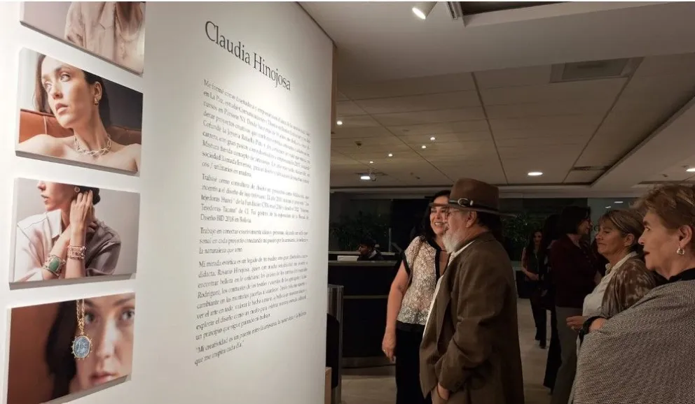 La presentación de Claudia Hinojosa en la exposición “Líderes del diseño”. Foto: Visión 360