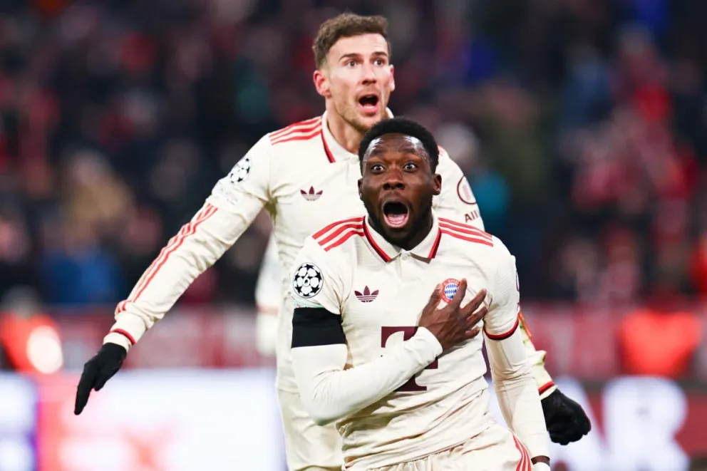 Davies (del Bayern Múnich) celebra su gol ante el Celtic. Foto: EFE.