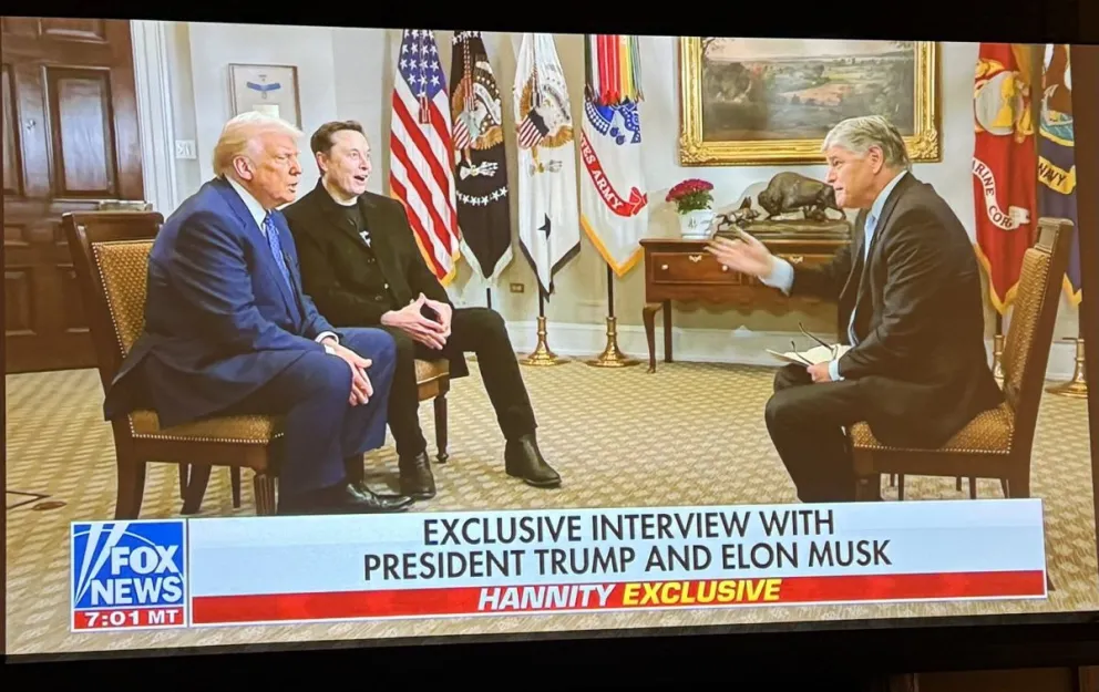 Trump y Musk durante la entrevista con Fox News la noche del martes. Foto: @FoxNews