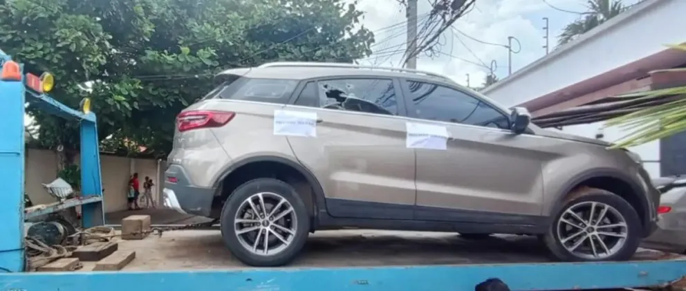 La vagoneta atacada. Foto: Policía Nacional