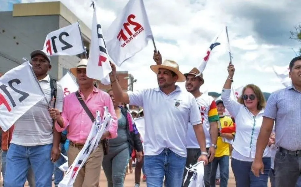 Camacho durante una anterior manifestación recordando el 21F. Foto: @LuisFerCamachoV
