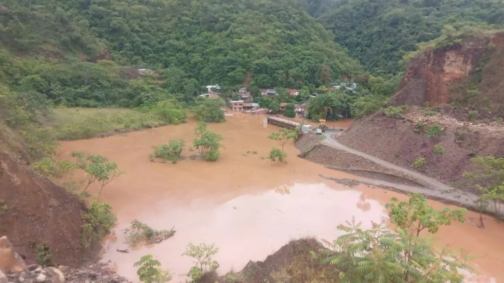 El 82% de Tipuani está bajo el agua y la gente, sin ayuda y abandonada por el Gobierno