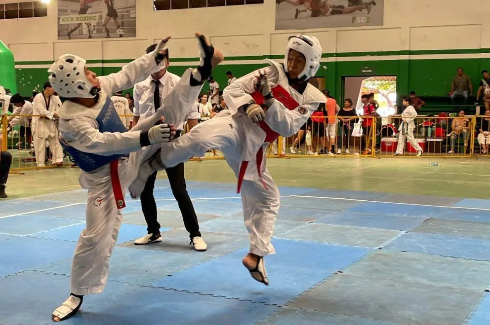 Uno de los combates durante el Nacional. Foto: Federación Boliviana de Taekwondo.